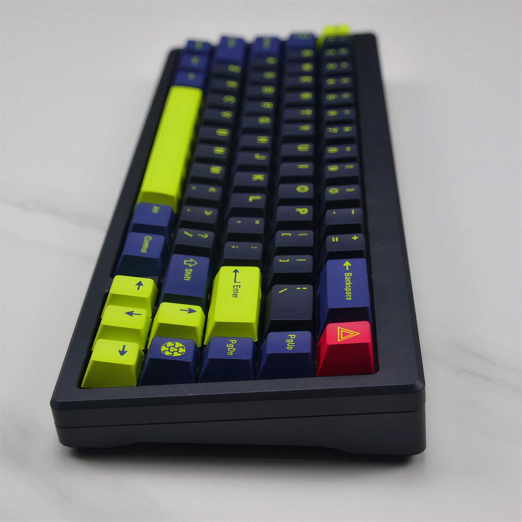 GMK Night Runner Keycaps Cherry Profile Keycaps Set PBT Material 