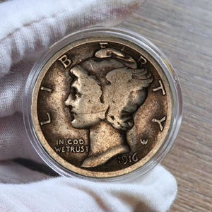 1916 D Mercury Dime Rare Commemorative Coin for Collectors.