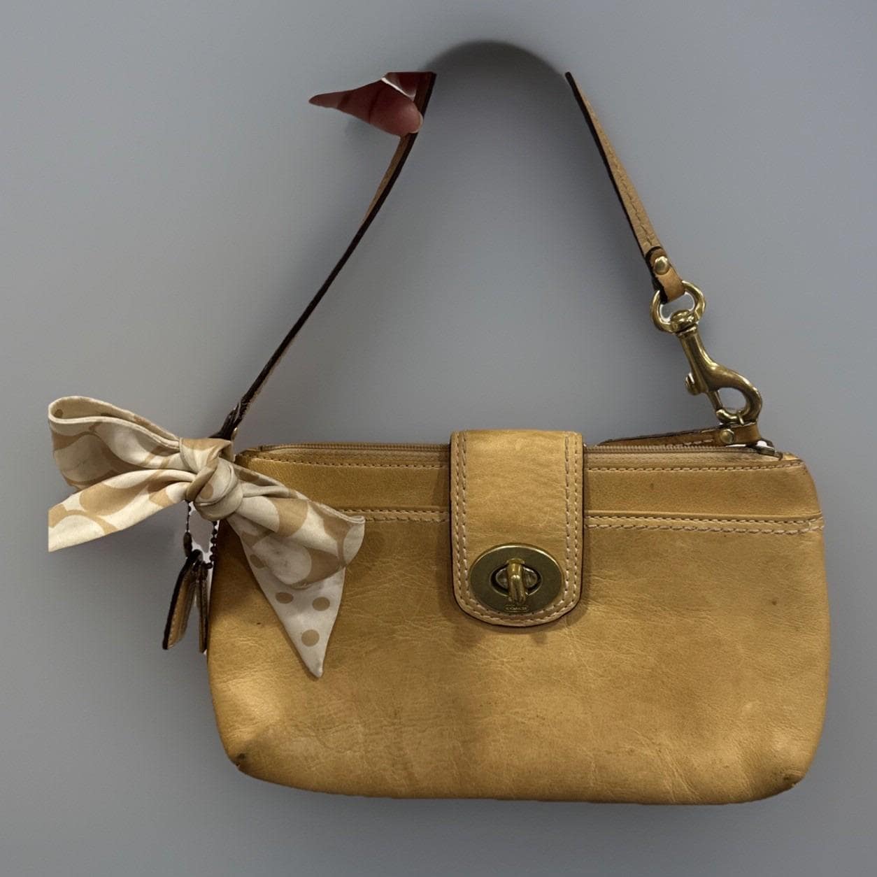 バッグ 1211 Coach Shoulder Bag TurnLock Gold 1211 Coach Shoulder Bag TurnLock Gold From Japan | eBay