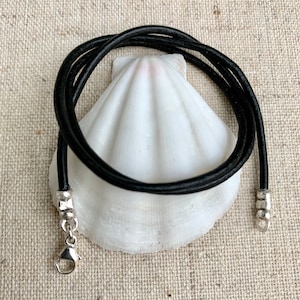 Bracelet Cord, Dione, Leather (Dyed) and Sterling Silver, Black, 3mm Round with Twist-Off End, 7-1/2 Inches with Lobster Claw Clasp. Sold Individuall