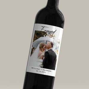 Custom Photo Wine Label/Personalized Engagement Wine Label/Engagement Gift/Wedding Wine Label/Proposal Gift/Gift for Couple/Anniversary Gift