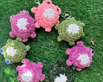 Crochet Frog Keychain: Handmade Plush Amigurumi Toy