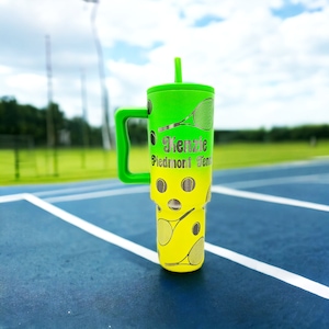 Copo gravado de 40 onças para Tennis Time SVG, gravado a laser, download digital, envoltório de copo para rotativo a laser, padrão sem costura para copo de 40 onças