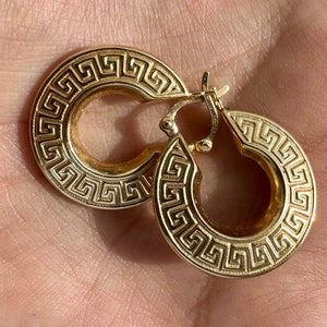 14k Gold Hoops Earrings with Greek Key Pattern