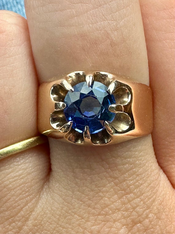 Vintage 14k Gold and Sapphire Belcher Ring