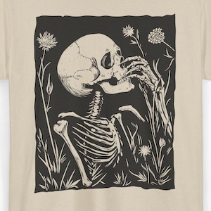 Floral Skeleton Shirt Dark Academia Botanical Tee Romantic Gothic T-Shirt, Memento Mori Art Shirt Soft Horror Goth Grunge Alt Aesthetic Tee