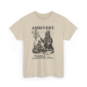 Ambivert Rooster Shirt Funny Introvert Tee Vintage Animal Graphic Shirt Victorian Style Attitude Personality T-Shirt Quirky Social Humor Art Sand