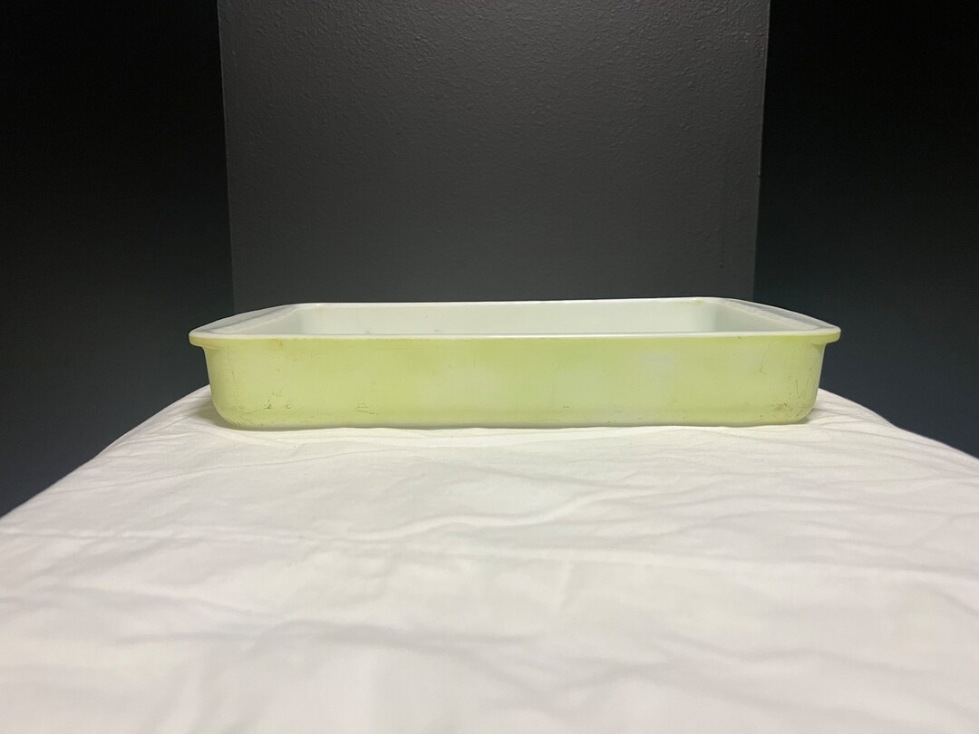 Lime Green Pyrex Lasagna Pan 232 2 Qt 1950s Fairly Worn Etsy