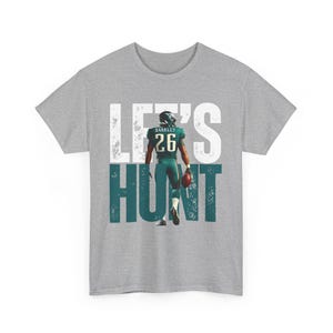 Let&#39;s Hunt,  Saquon Barkley Tee Gildan - Saquon Barkley Backwards Hurdle Shirt - Philadelphia Eagles Gifts - Saquon Barkley Shirt Gift
