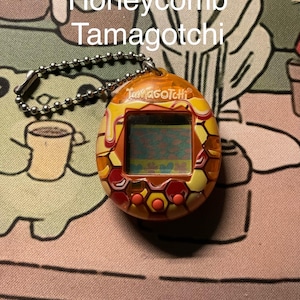 Tamagotchi- Virtual Pets (Used)