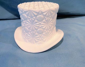 Fenton Daisy and Button Milk Glass Top Hat