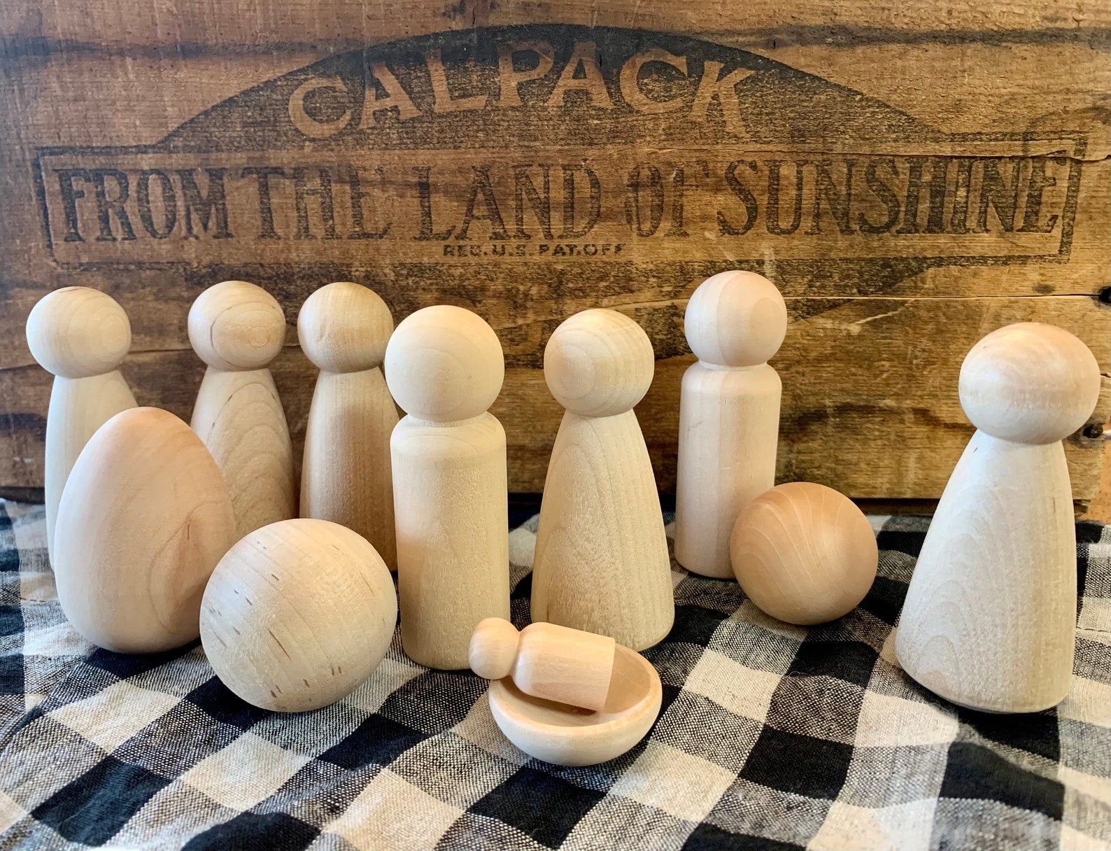Wooden peg minimalist nativity set made from maple or birch wood.