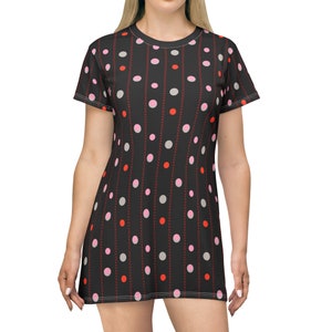 Red striped black dress with pink red polka dot T-Shirt Dress (AOP)