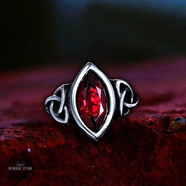 BAGUE VIKING Triquetra Acier Inoxydable et Gemmes ~Bijou Nordique ~Chevalière Scandinave ~Bague d'ornement Viking avec Zircon ~Bijou paien