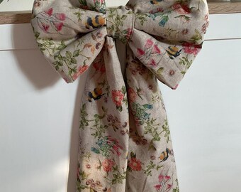 Large Fabric Bow Wall Hanging – Bee & Floral Cottage Home Décor