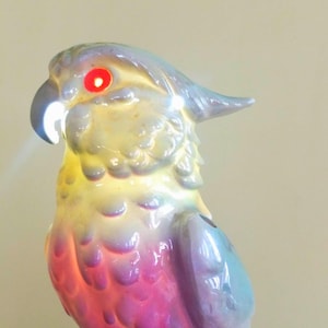 Lampa ceramiczna w kształcie papugi, kominek na perfumy, wystrój w stylu retro w Niemczech