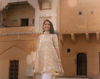 Conjunto de pantalón kurta de seda con estampado a mano: vestido étnico marrón