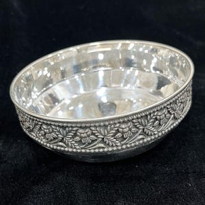 Handcrafted Pure Silver Bowl, Vintage Silver Bowl, Unique Design Silver Serving Bowl Antique Silver Bowl, Wedding And Anniversary Gift idea.