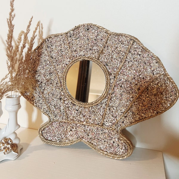 Art de miroir de mur d'huître, fait avec des coquillages cassés et une corde de mousse, décor côtier de coquillage, miroir décoratif, miroir rond, décor de maison de plage