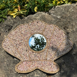 Oyster Wall Mirror Art, Made with Broken Seashells and Moss Rope, Coastal Seashell Decor, Decorative Mirror, Round Mirror, Beach House Decor