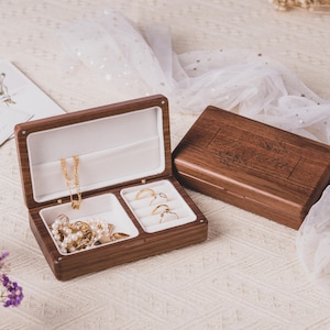 Boîte à bijoux en bois gravée, trousse de voyage personnalisée pour femme, cadeaux pour proposition de demoiselle d'honneur, cadeau d'anniversaire pour elle, cadeau de fête des mères pour maman
