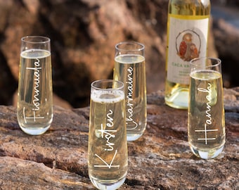 Personalized Stemless Champagne Flutes, Bridesmaid Gifts, Maid of Honour Gifts, Bachelorette Party Gift