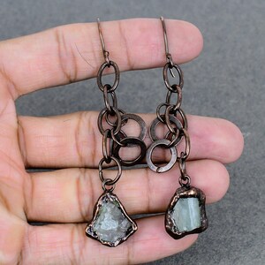 Pendientes de aguamarina en bruto, pendientes de cobre electroformado, pendientes de piedras preciosas naturales, joyería de cobre hecha a mano, regalos para ella, nuevos pendientes colgantes