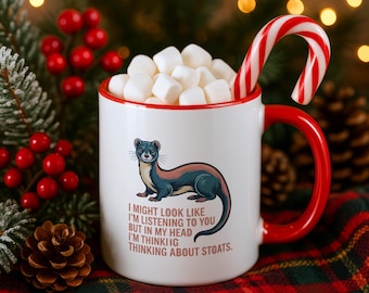 Mok met hermelijnmotief: Ik lijk misschien naar je te luisteren, maar in mijn hoofd denk ik aan hermelijnen. Koffiemok, een perfect cadeau voor hermelijnliefhebbers en dierenliefhebbers.
