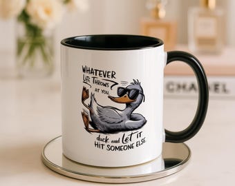 Mug drôle de canard, cadeau de bâillon de collègue sarcastique, tasse de café de jeu de mots de canard, cadeau de bureau sournois, tasse pas mon problème, cadeau de blague de bestie de travail