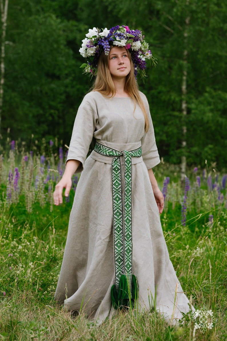 Ethnic band, sash, belt. Linen dress accessory. Linen fashion accessory. Long Linen Wedding dress with handmade sash/belt/trim. Hand-woven band. Ethnic band, sash, belt. Green woven belt symbols.