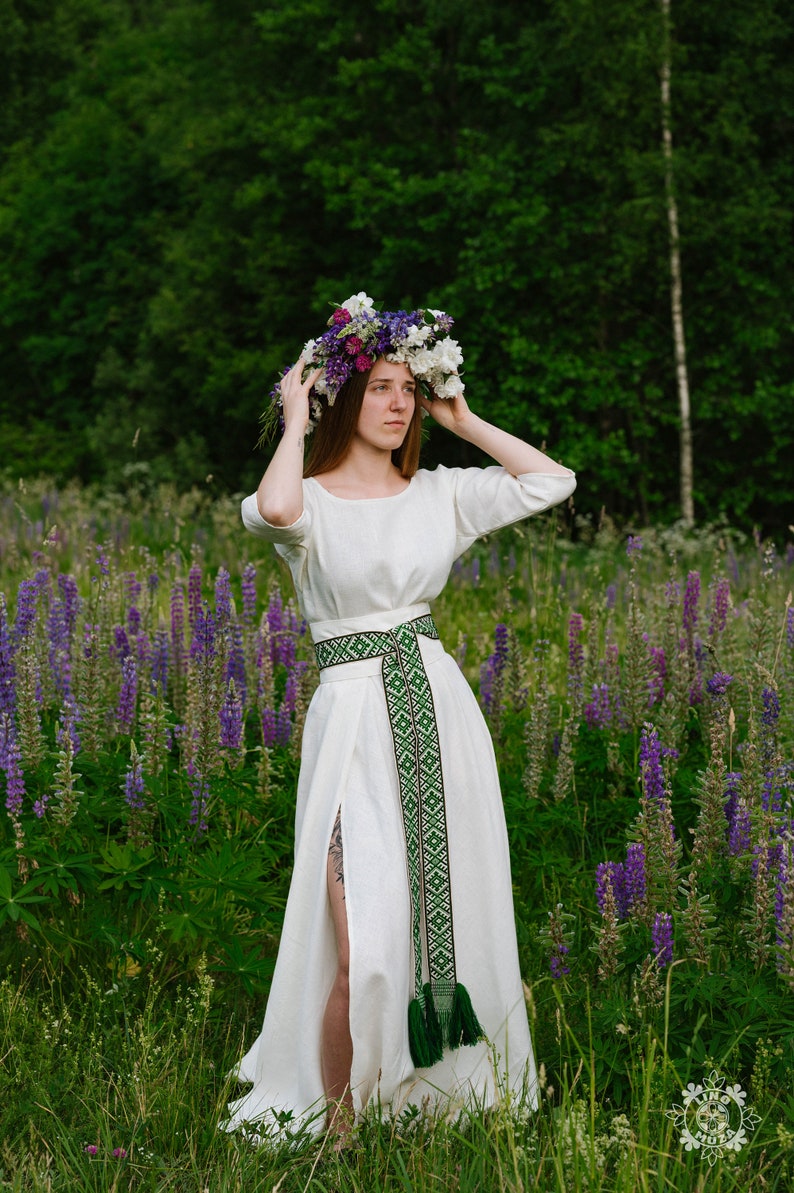 Ethnic band, sash, belt. Linen dress accessory. Linen fashion accessory. Long Linen white dress with handmade sash/belt/trim. Hand-woven band. Ethnic band, sash, belt. Green woven belt symbols.