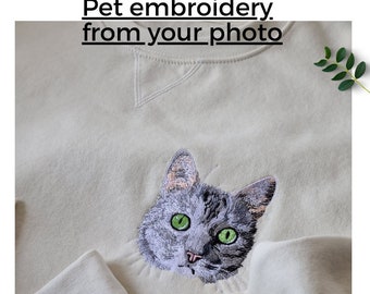 Pet embroidered sweatshirt, pet embroidery, unisex sweatshirt with embroidered cat, sweatshirt with dog portrait embroidery, pet sweatshirt