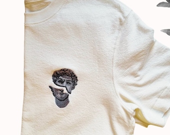 Camiseta ESTATUA GRIEGA, Camiseta DAVID, Camiseta con bordado, Camisetas unisex, Camiseta de verano con bordado, Camiseta hecha a mano, Camiseta de arte