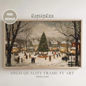 Peut inclure: Une peinture de style vintage d'une place de ville enneigée avec un sapin de Noël au centre. Des gens sont rassemblés autour de l'arbre, certains tenant des lanternes. La peinture est encadrée dans un cadre en bois clair.
