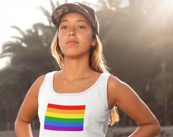 Da rienda suelta a tu orgullo con esta camiseta sin mangas con la bandera del arcoíris