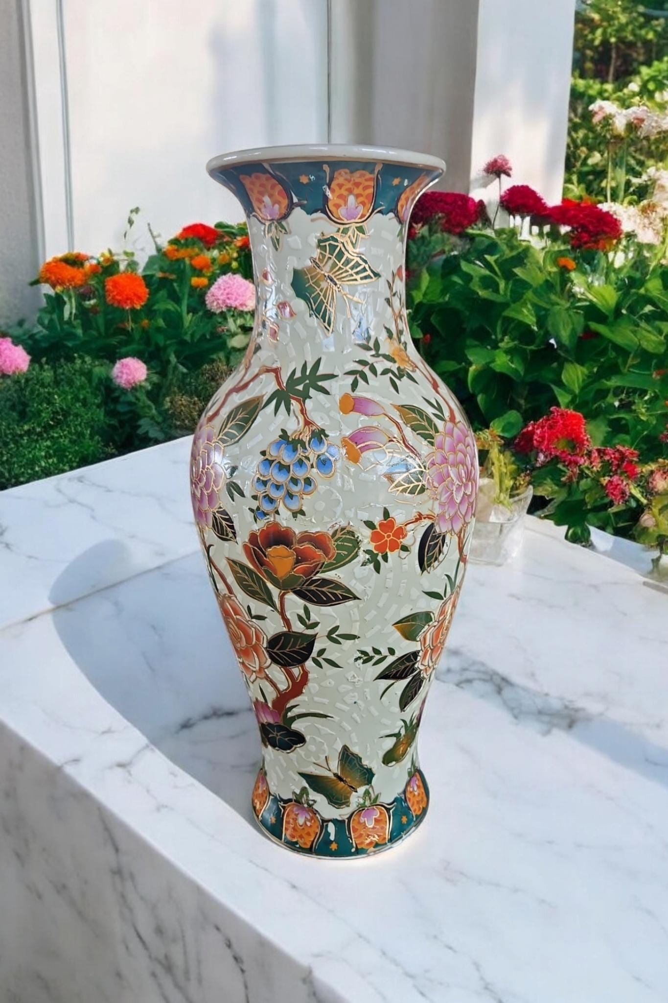 花と蝶の手描き陶器花瓶 東洋の手描き陶器、花と蝶の花瓶 - Etsy 日本