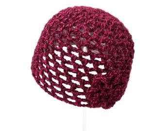 Hand-Crocheted Skull Cap Hat with Retro Flower | PEONY