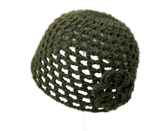 Hand-Crocheted Skull Cap Hat with Retro Flower | DARK KHAKI