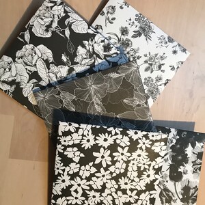 Salomė - enveloppes carrées par 5 avec des cartes rondes et blanches - fabrication artisanale