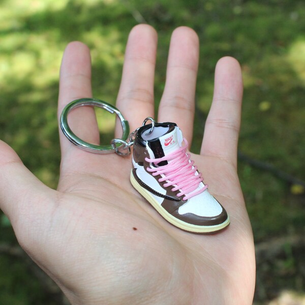 Mini modèle de chaussure porte-clés, marron et blanc, mini kicks, mini baskets, approuvé Hypebeast