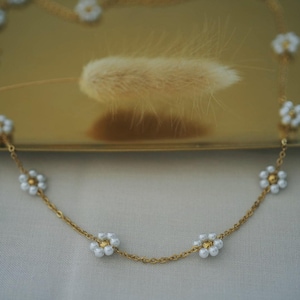 Pearl Flower Choker Necklace - 18K Gold Plated Daisy Flower Necklace - Flower Floral Jewelry - Waterproof  - Stainless Steel - Gift For Her