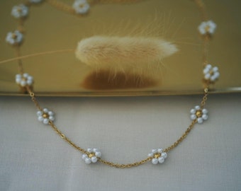 Pearl Flower Choker Necklace - 18K Gold Plated Daisy Flower Necklace - Flower Floral Jewelry - Waterproof  - Stainless Steel - Gift For Her
