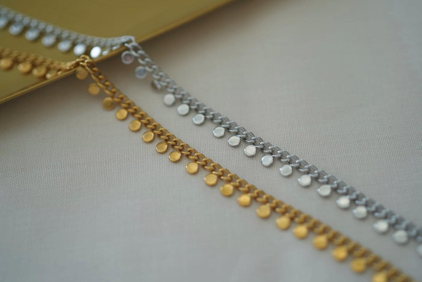 ネックレス・ペンダント Flat Dot Choker Necklace #7780 Dainty Coin Choker Necklace - Dot Disk Choker Necklace