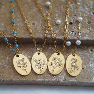 Birth Flower Pendant Necklace - Engraved Birthflower Necklace - Birth Month Flower Necklace - Floral Jewelry - Personalized Gift For Her,Mom