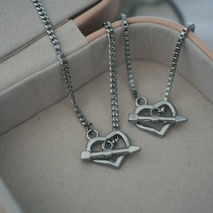 Heart Toggle Clasp Choker Necklace - Arrow Heart Toggle Clasp Necklace - Silver Dainty Toggle Necklace - Stainless Steel - Layering Necklace