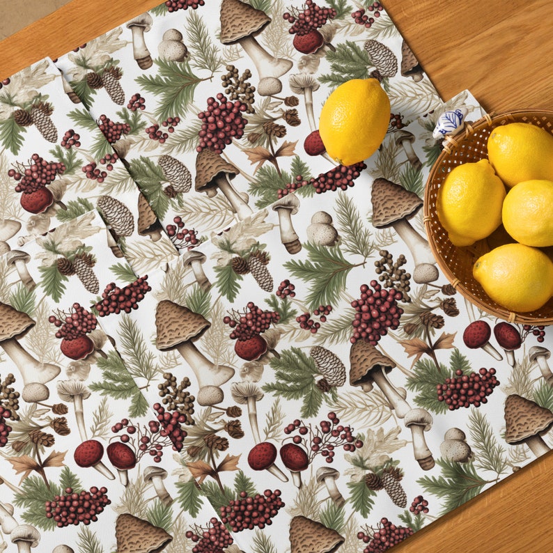 FESTIVE MUSHROOM Placemats Set of 4, Cottage Core Vintage Holiday Table