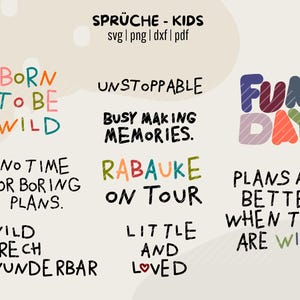 Könnte beinhalten: Eine Sammlung farbenfroher Textgrafiken mit Sätzen wie „Born to be Wild“ und „Fun Day“. Die Wörter sind in verschiedenen Schriftarten und Farben auf einem neutralen Hintergrund für Kinderdesigns.