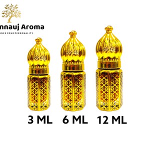 Może przedstawiać: Trzy złote butelki z ozdobnymi nakrętkami i ozdobnym wzorem. Butelki są oznaczone 3 ml, 6 ml i 12 ml. A Kanauj Aroma: Enhance Your Personality.