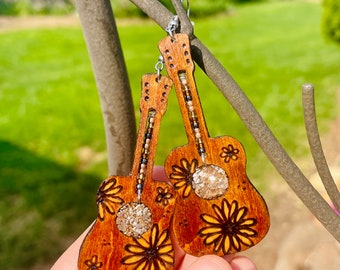 GUITAR EARRINGS FLOWERS