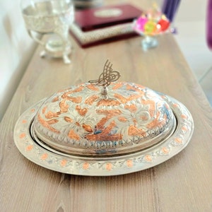 Engraved handmade copper turkish serving platter with lid,s pecial design for food service, unique home and kitchen decor, copper dinner pan